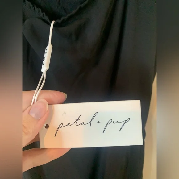 Petal and Pup Black Kamryn Maxi Dress - Picture 12 of 16